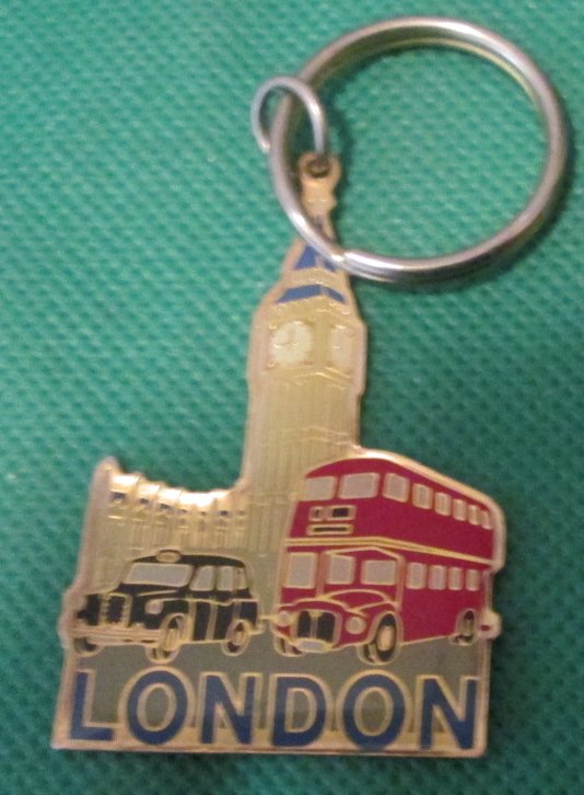 LONDON England metal souvenir keyring key chain 2.25"