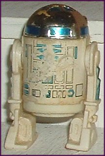 Vintage 1977 Kenner STAR WARS Action Figure R2-D2 Vintage 1977 Kenner STAR WARS Action Figure R2-D2