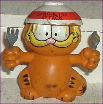 GARFIELD Cat PVC Figure Spaghetti Attack 2.5" GARFIELD Cat PVC Figure Spaghetti Attack 2.5"